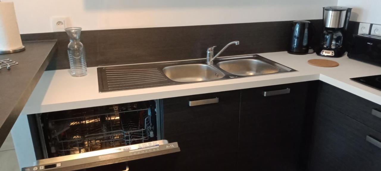 Garibaldi De Calais Fonctionnelle Nouvelle Renovation Jardin Prive Apartman Kültér fotó
